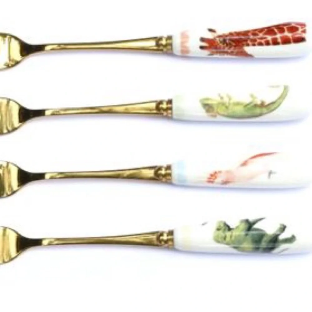 Yvonne Ellen -SET OF 4 ANIMAL CAKE FORKS